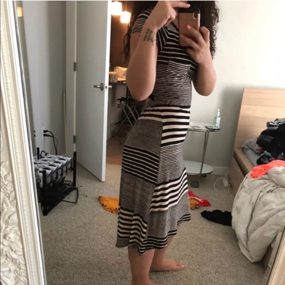 Striped midi dress - Picture 2 of 3
